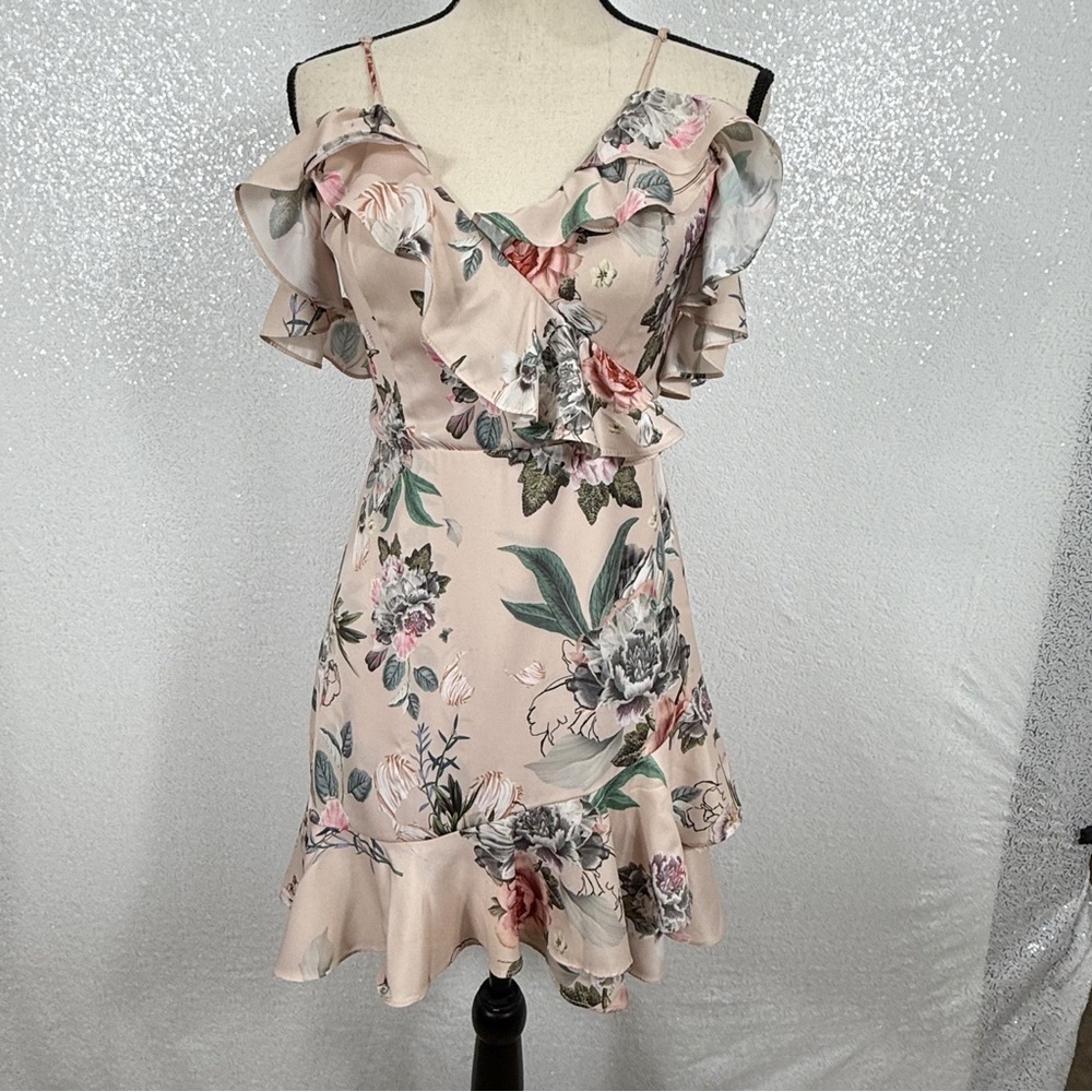 Revolve Majorelle Salsa Dress in Pink Bellbird size small Ruffle Cold Shoulder - Picture 2 of 16
